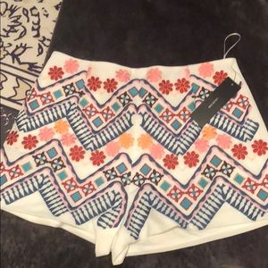 Lulus never worn high waisted print shorts